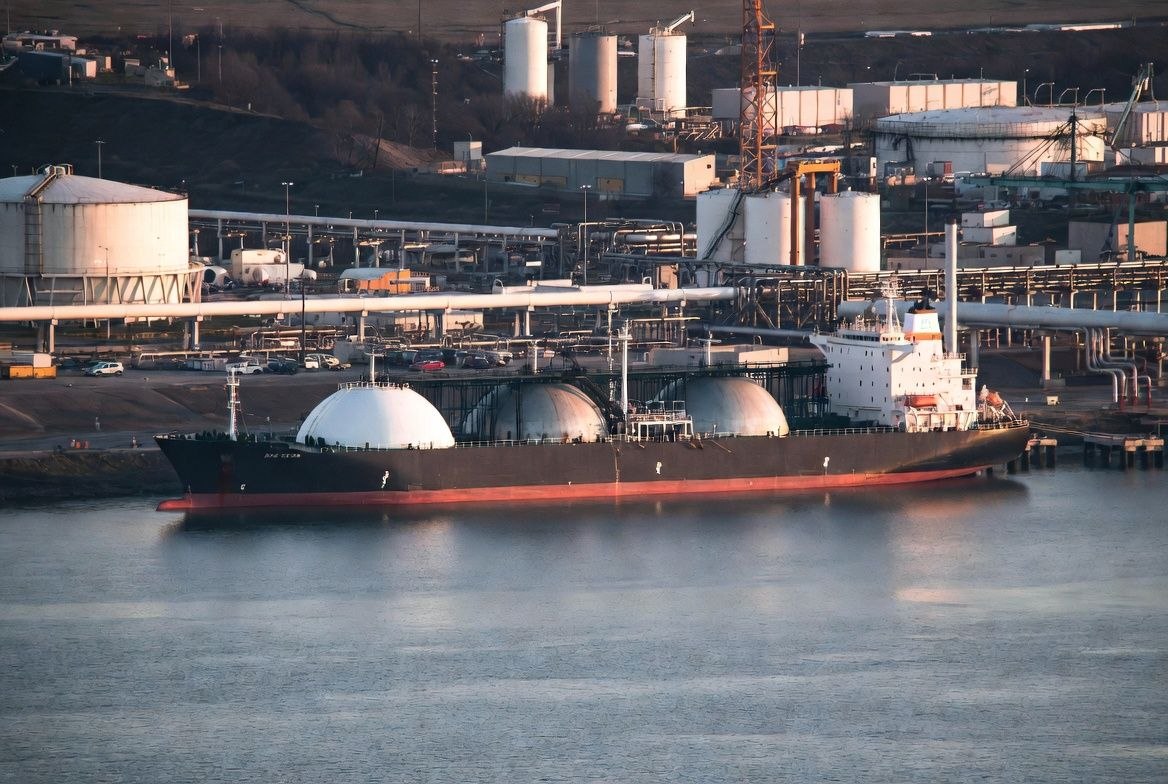 Petrol, Gaz ve Enerji Haberleri 4 Haziran 2026: EIA Stok Verileri, 2027'ye Kadar Analist Tahmini, OPEC+ 7 Haziran, Havacılık Yakıtı, LNG ve Elektrik Piyasası